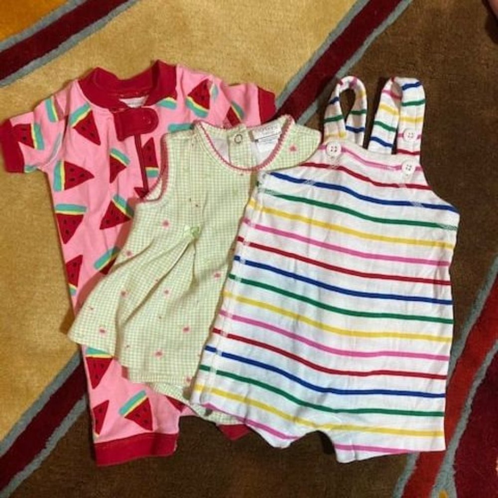 3 baby girl items NB 0-3 Hanna Andersson dress bodysuits so cute!